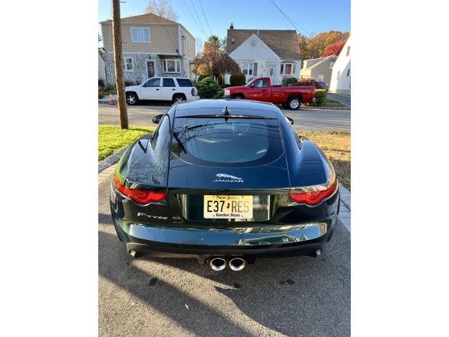 Photo of 2015 Green Jaguar F-TYPE