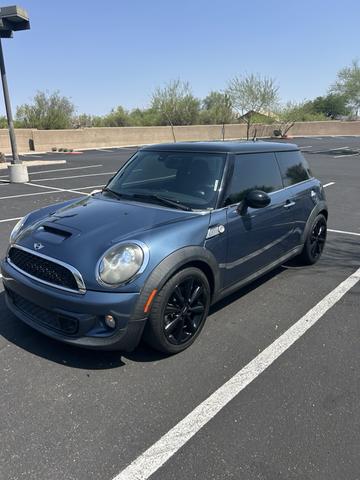 Photo of 2011 Blue MINI Cooper S
