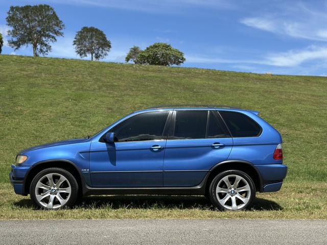 Photo of 2002 Blue BMW X5