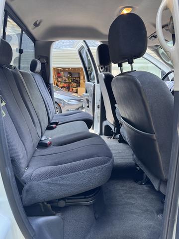 Photo of 2004 White Dodge Ram 2500