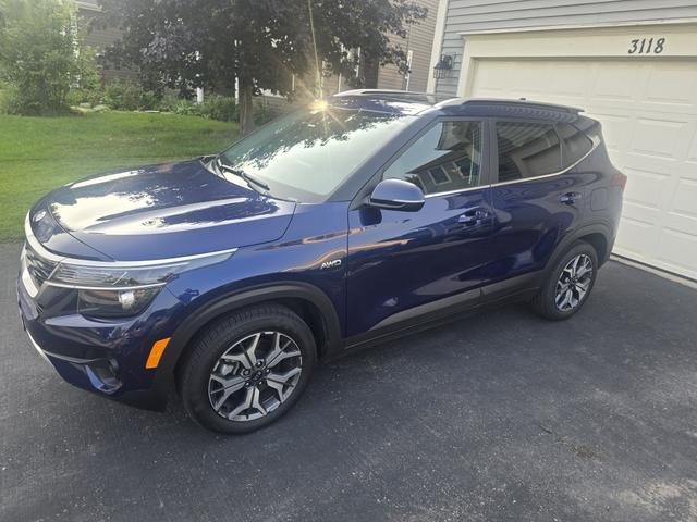 Photo of 2021 Blue Kia Seltos