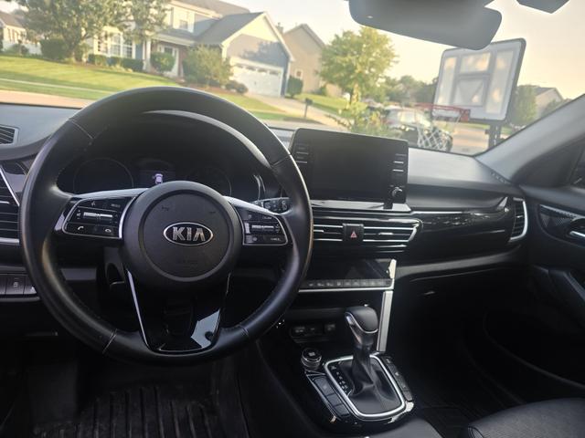 Photo of 2021 Blue Kia Seltos