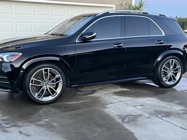 Photo of 2021 Black Mercedes-Benz GLE 580