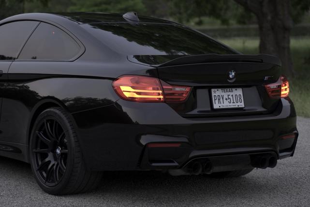 Photo of 2015 Black BMW M4