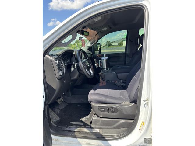 Photo of 2020 White GMC Sierra 2500