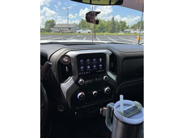 Photo of 2020 White GMC Sierra 2500