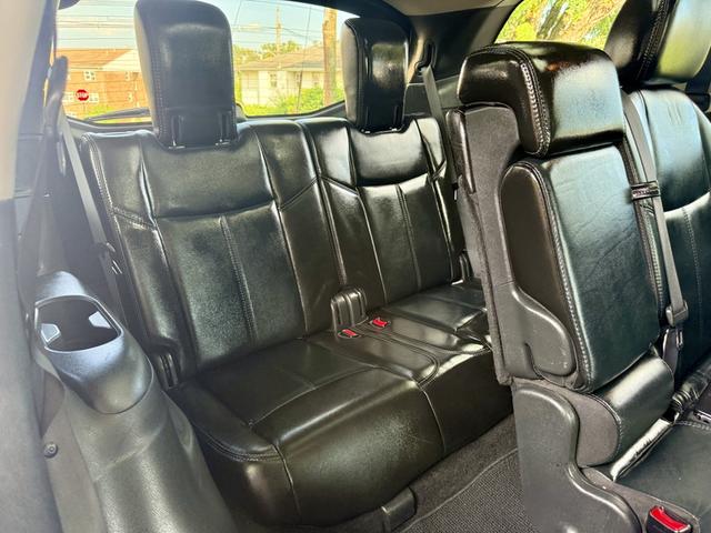 Photo of 2014 White Nissan Pathfinder