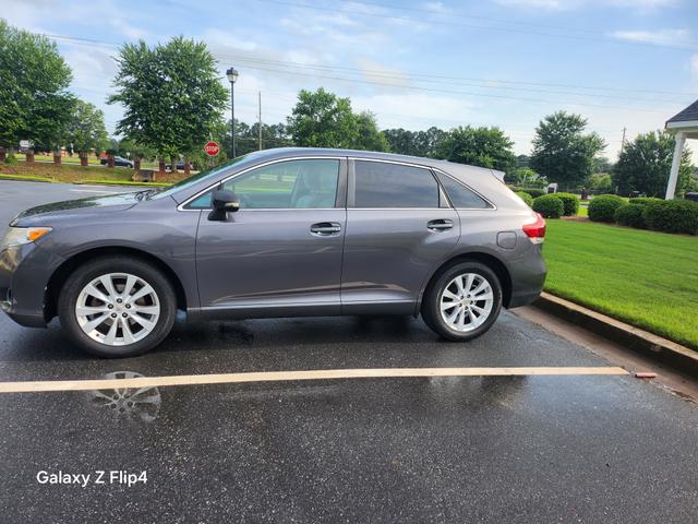 Photo of 2014 Beige Toyota Venza