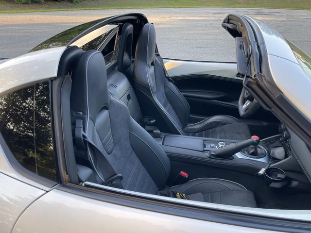 Photo of 2024 White Mazda MX-5 Miata RF
