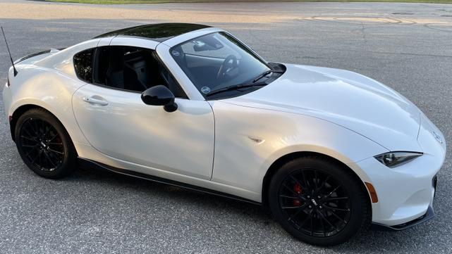 Photo of 2024 White Mazda MX-5 Miata RF
