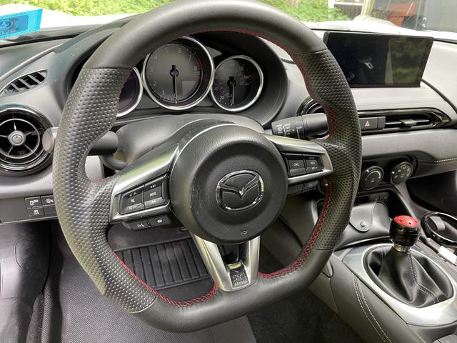 Photo of 2024 White Mazda MX-5 Miata RF