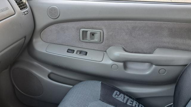 Photo of 2001 Silver Toyota Tacoma
