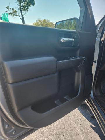 Photo of 2021 Gray Chevrolet Silverado 1500