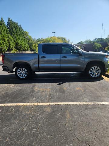 Photo of 2021 Gray Chevrolet Silverado 1500
