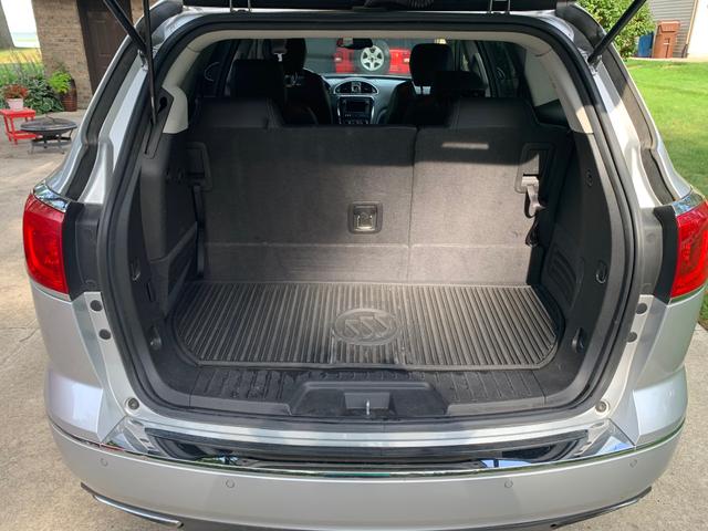 Photo of 2017 Silver Buick Enclave