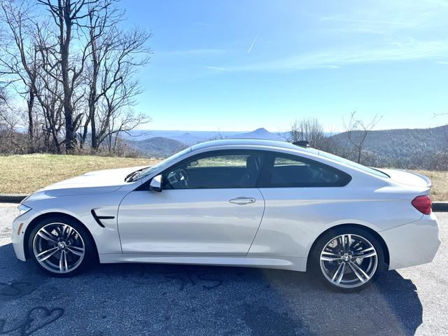 Photo of 2017 White BMW M4