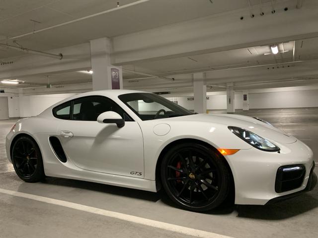 Photo of 2015 White Porsche Cayman