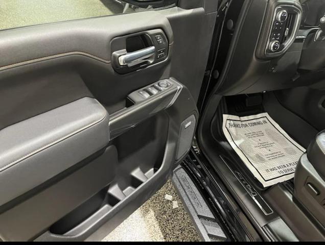 Photo of 2021 Black GMC Sierra 1500