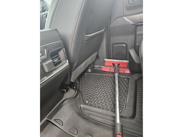 Photo of 2021 Black GMC Sierra 1500