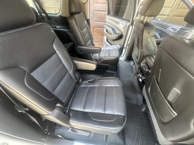 Photo of 2016 White GMC Yukon XL