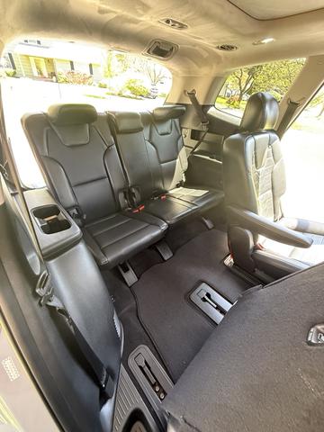 Photo of 2022 Gray Kia Telluride
