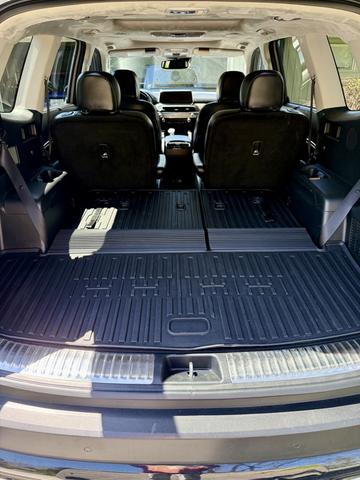 Photo of 2022 Gray Kia Telluride