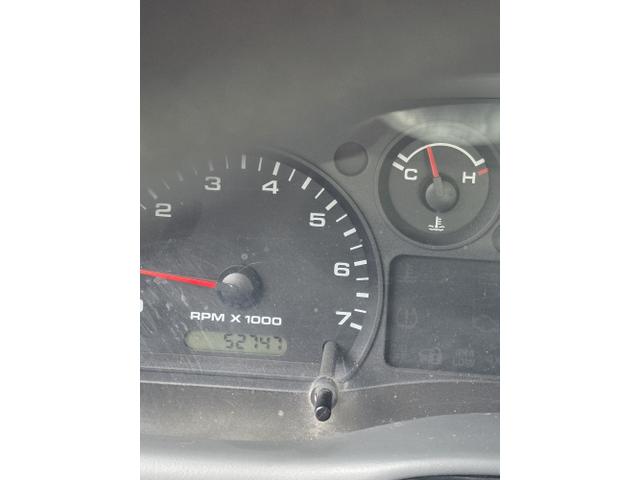 Photo of 2005 White Ford Ranger