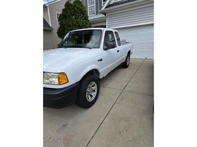 Photo of 2005 White Ford Ranger