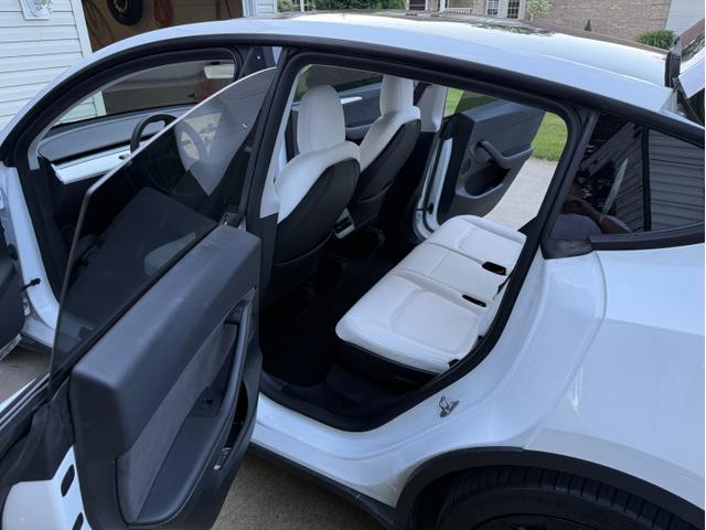 Photo of 2023 White Tesla Model Y