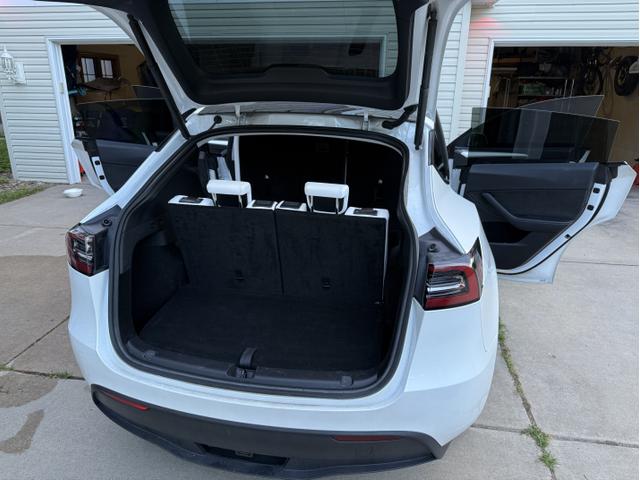 Photo of 2023 White Tesla Model Y