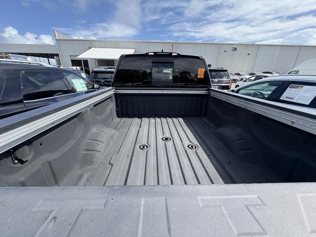 Photo of 2024 Black Nissan Titan