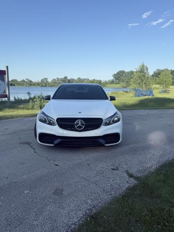 Photo of 2014 White Mercedes-Benz E-Class