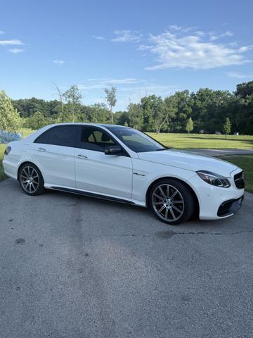 Photo of 2014 White Mercedes-Benz E-Class
