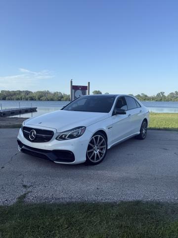 Photo of 2014 White Mercedes-Benz E-Class