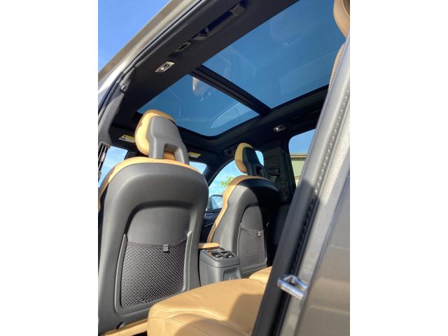 Photo of 2021 Beige Volvo XC90 Recharge Plug-In Hybrid