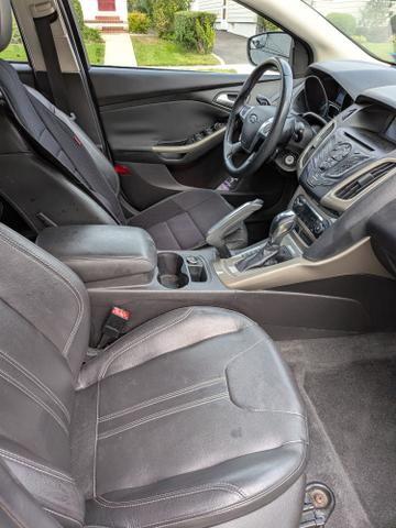 Photo of 2012 Gray Ford Focus