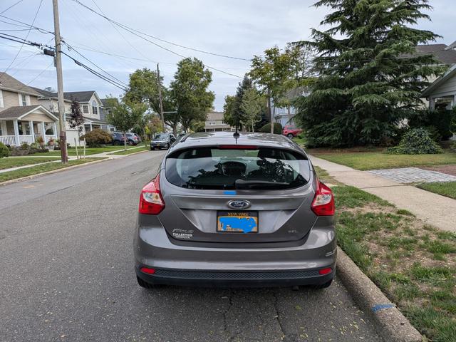 Photo of 2012 Gray Ford Focus