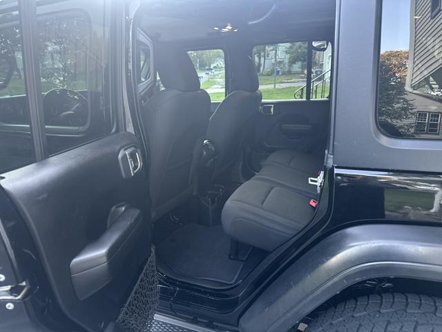 Photo of 2020 Black Jeep Wrangler Unlimited
