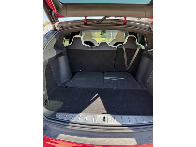Photo of 2020 Red Tesla Model X
