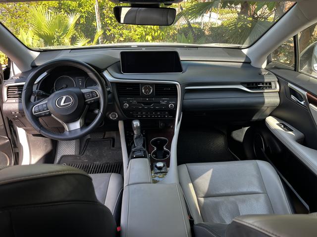 Photo of 2016 White Lexus RX 350