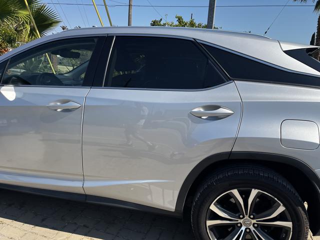 Photo of 2016 White Lexus RX 350