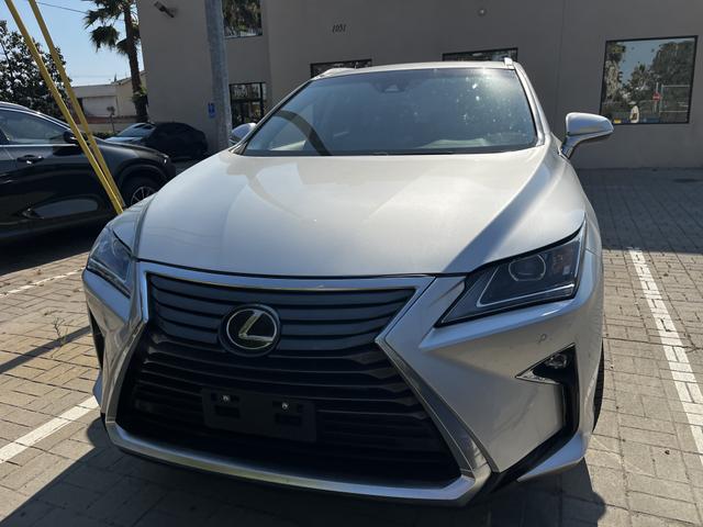 Photo of 2016 White Lexus RX 350