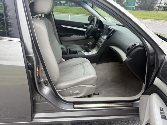 Photo of 2007 Gray INFINITI G35