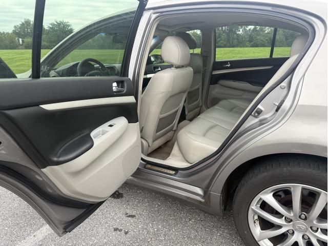 Photo of 2007 Gray INFINITI G35