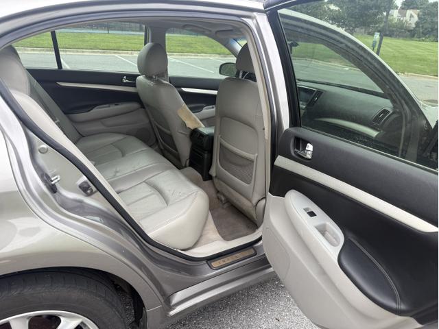 Photo of 2007 Gray INFINITI G35