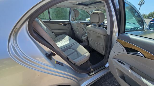 Photo of 2007 Silver Mercedes-Benz E-Class