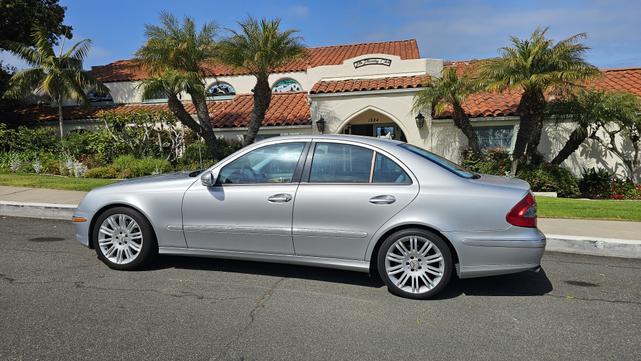 Photo of 2007 Silver Mercedes-Benz E-Class