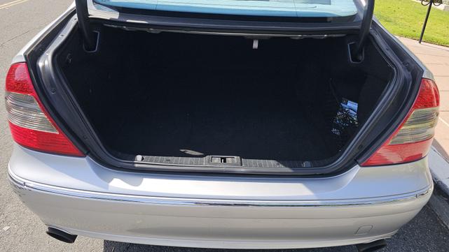 Photo of 2007 Silver Mercedes-Benz E-Class