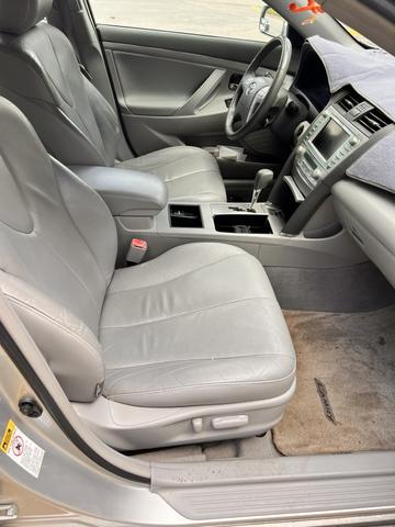 Photo of 2008 Silver Toyota Camry Hybrid