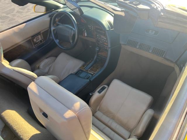Photo of 1992 Yellow Chevrolet Corvette